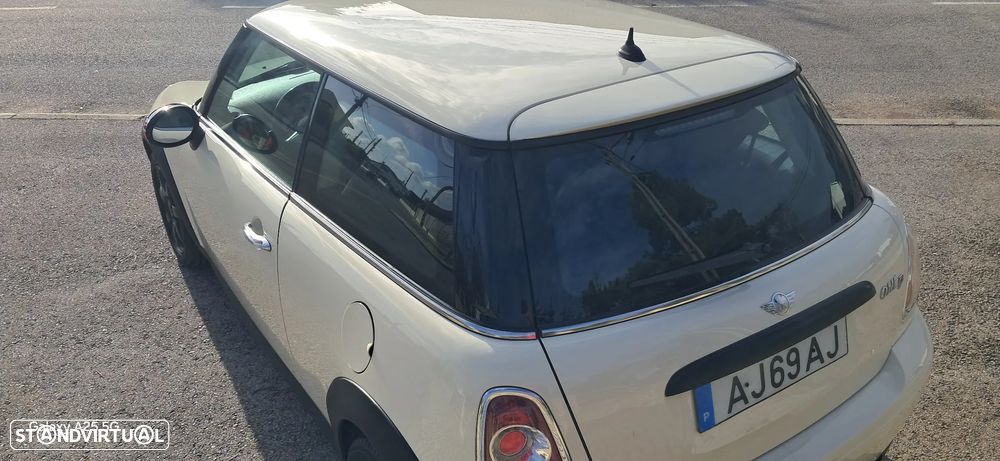 MINI 3 Portas One D - 6