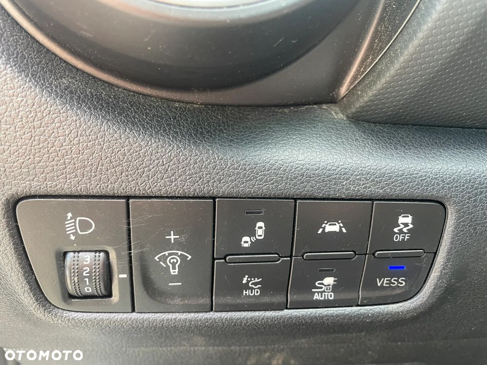 Hyundai Kona - 5