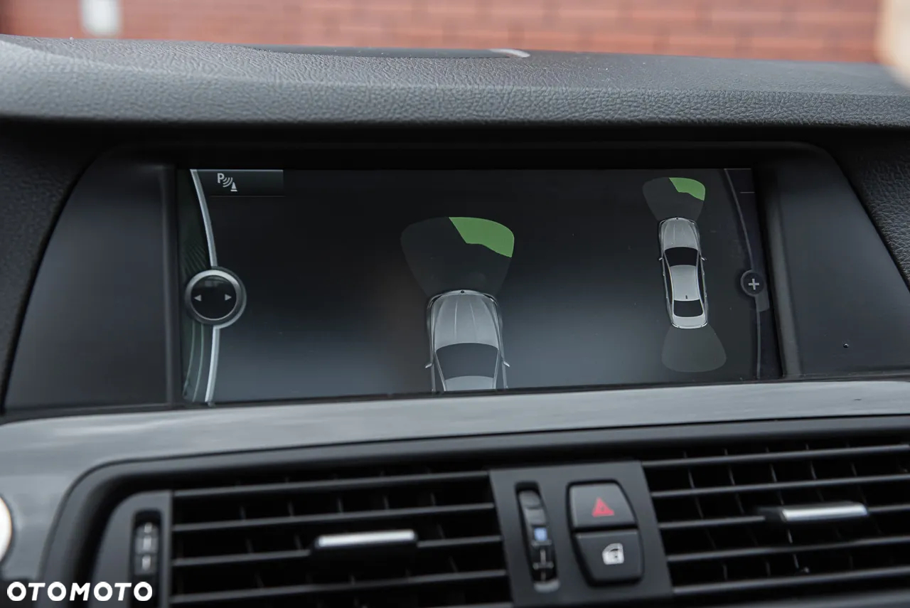 BMW Seria 5 520d Luxury Line - 24