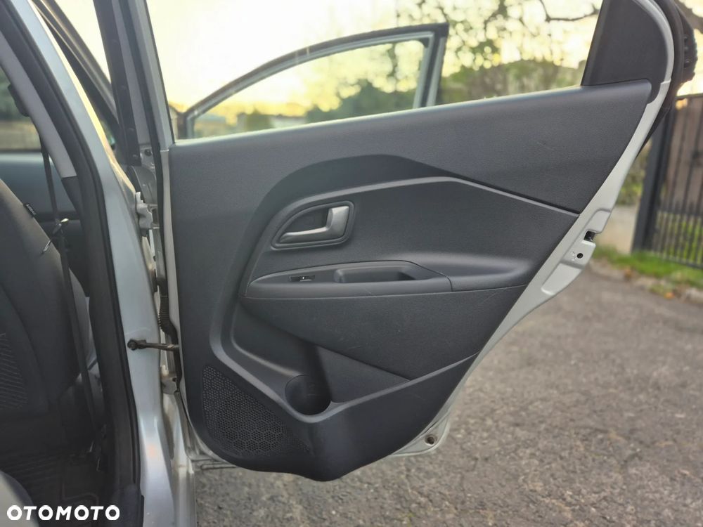 Kia Rio 1.2 Edition 7 - 19