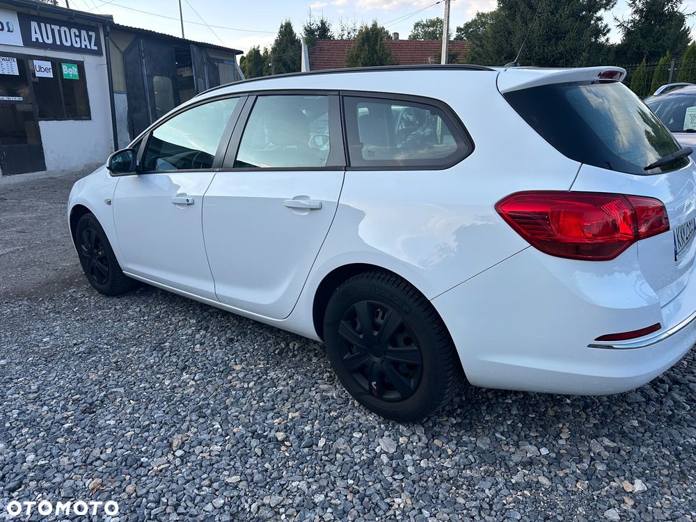 Opel Astra 1.7 CDTI - 10