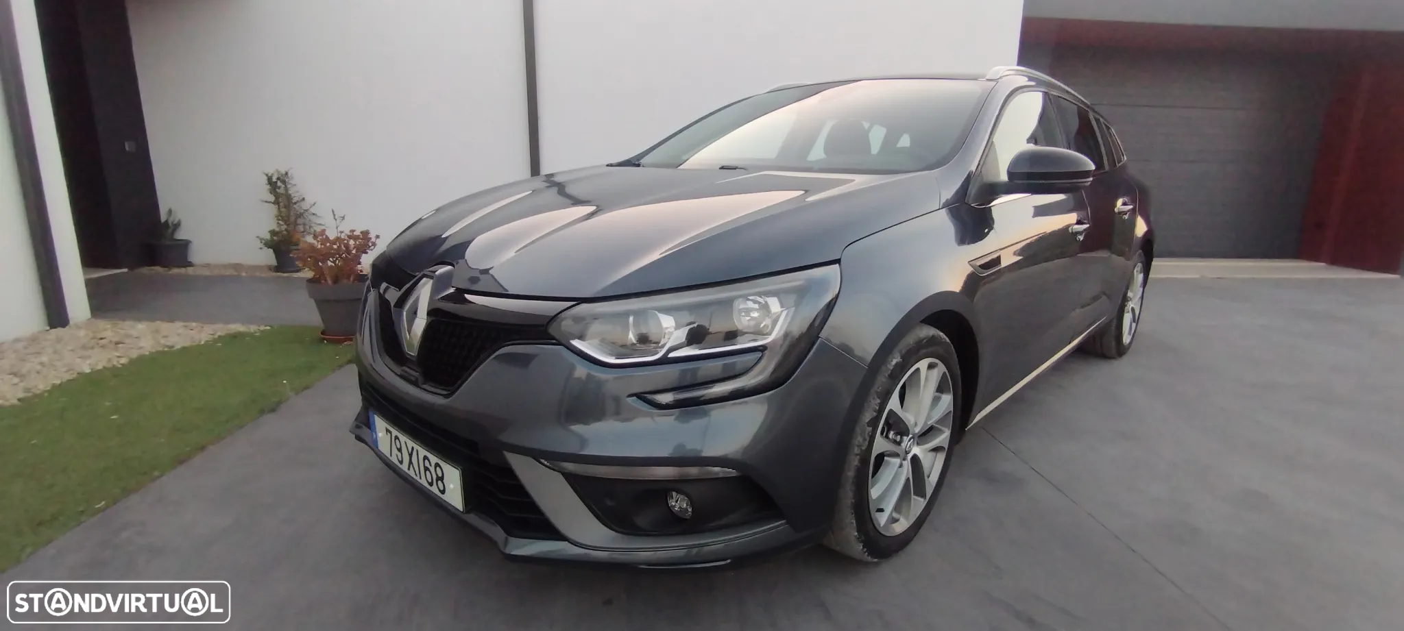 Renault Mégane Sport Tourer dCi 110 FAP EDC Dynamique - 19