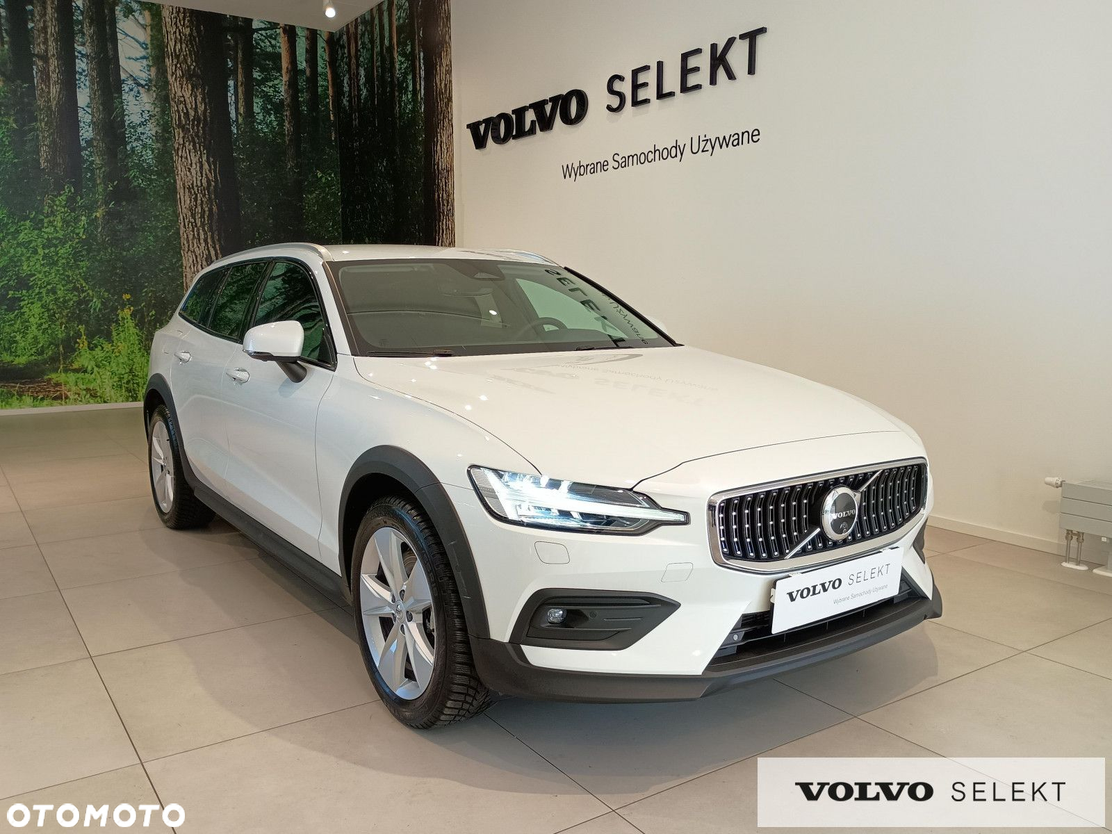 Volvo V60 Cross Country - 3