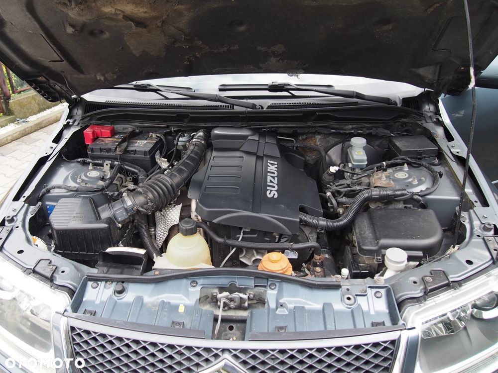Suzuki Grand Vitara 1.9 DDiS De Luxe - 21