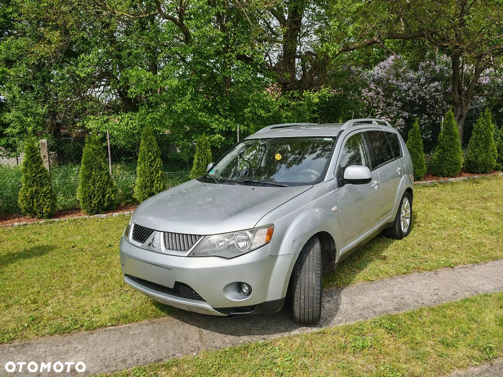 Mitsubishi Outlander 2.0 DID Instyle - 4