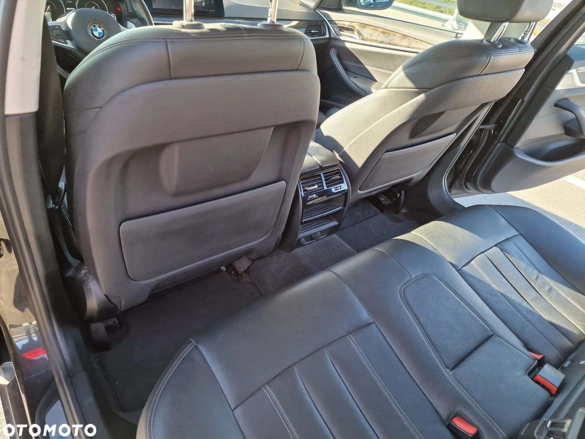 BMW Seria 5 530e iPerformance Luxury Line sport - 24