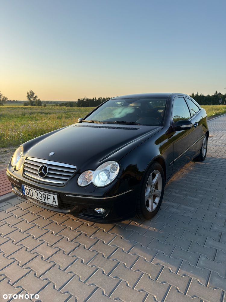 Mercedes-Benz Klasa C 180 Kompressor - 16