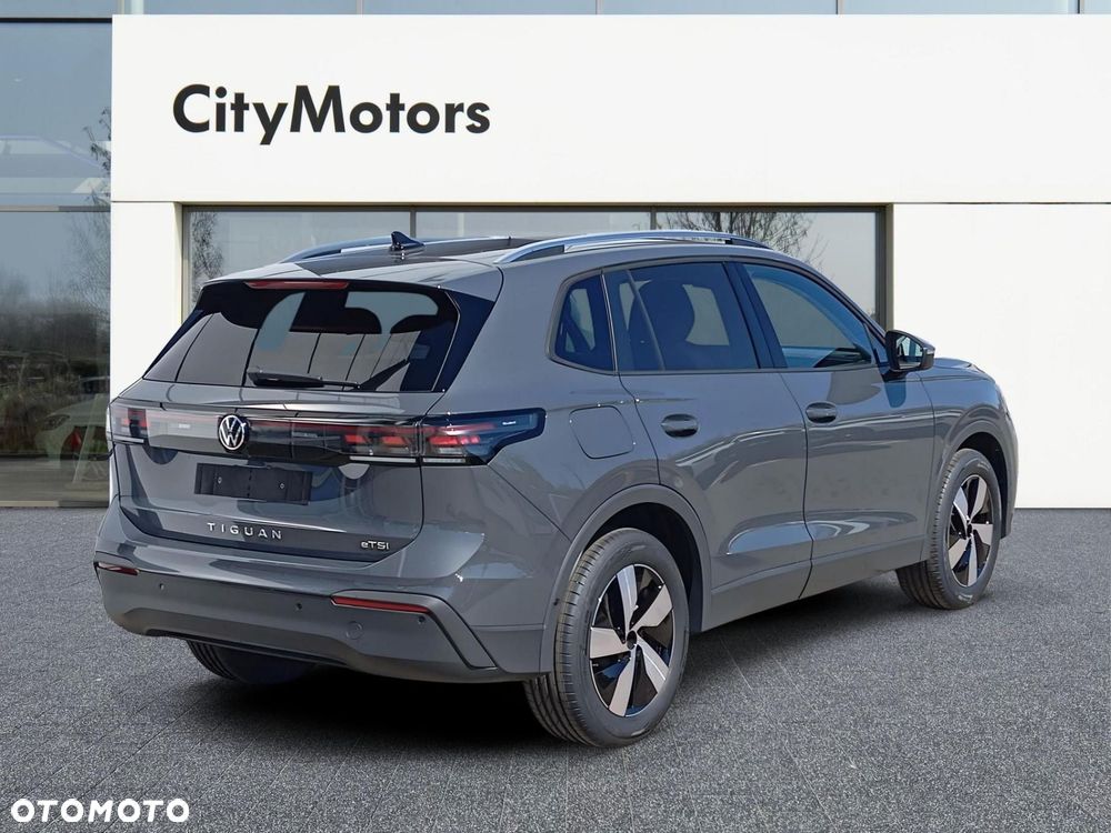 Volkswagen Tiguan - 6