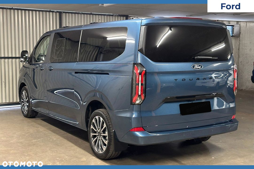 Ford Tourneo Custom - 5