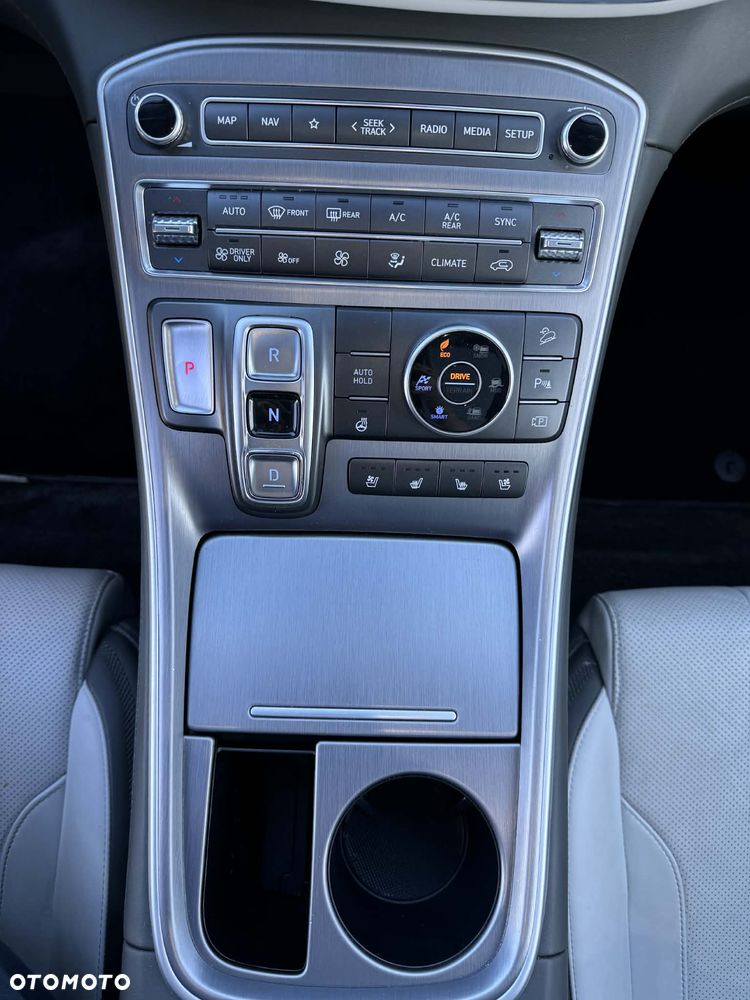 Hyundai Santa Fe - 14