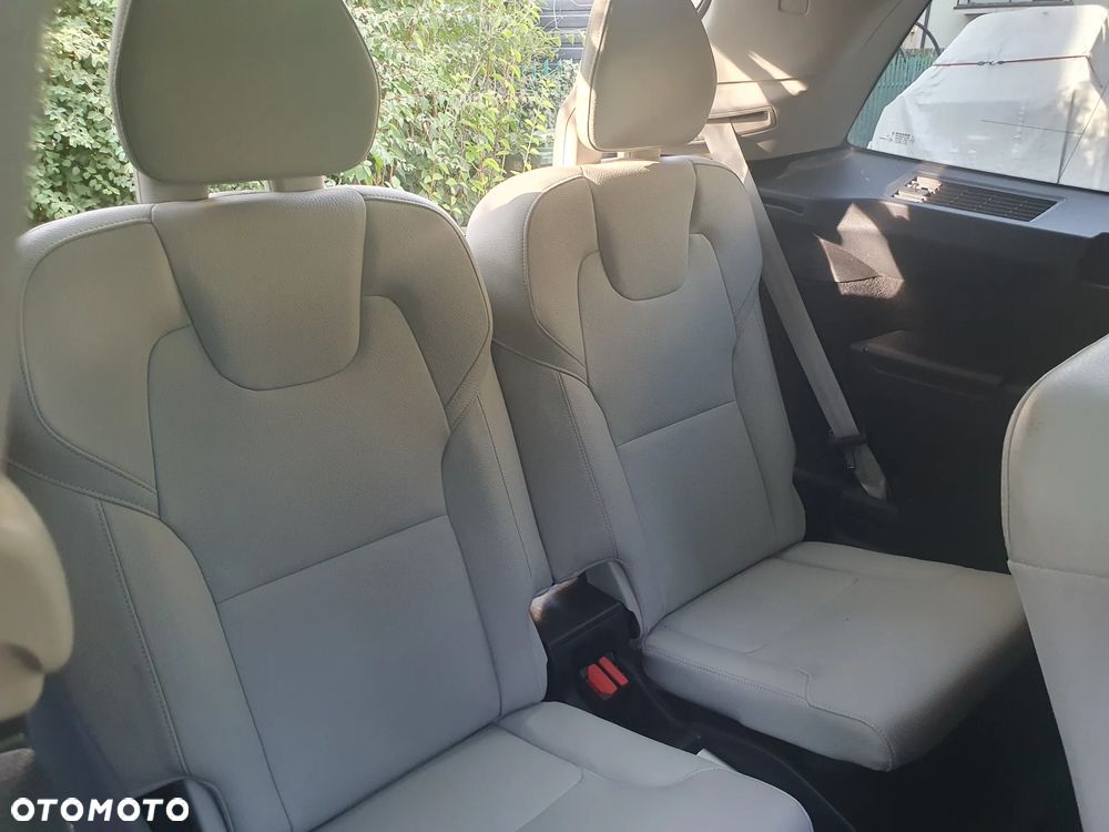 Volvo XC 90 T6 AWD Geartronic Momentum - 21