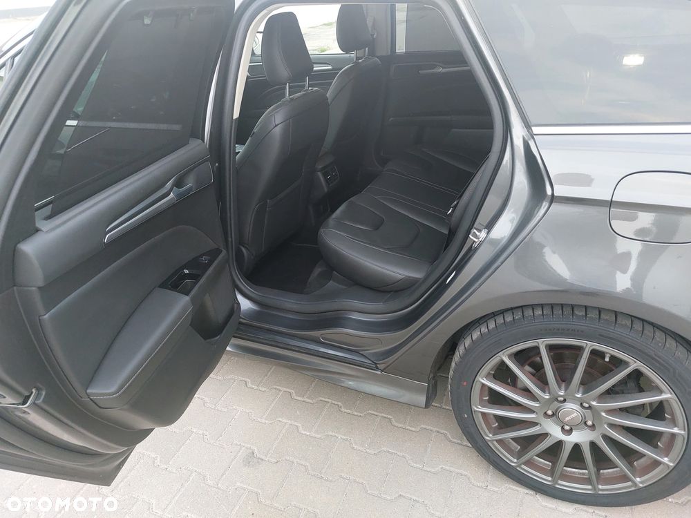 Ford Mondeo 2.0 TDCi Start-Stopp ST-Line - 22