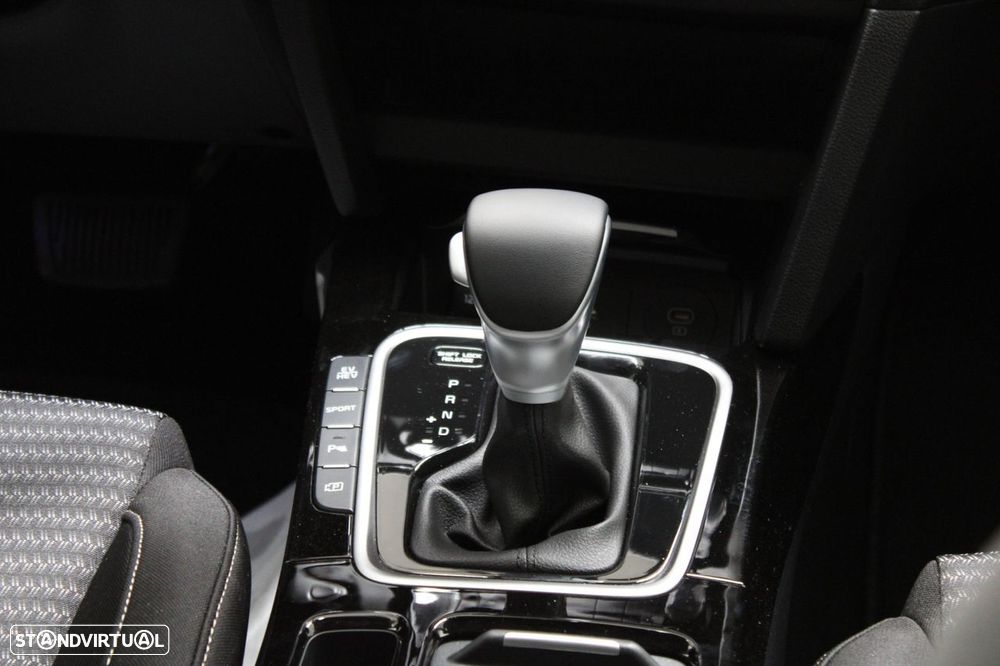 Kia XCeed 1.5 T-GDI Tech 7DCT - 12