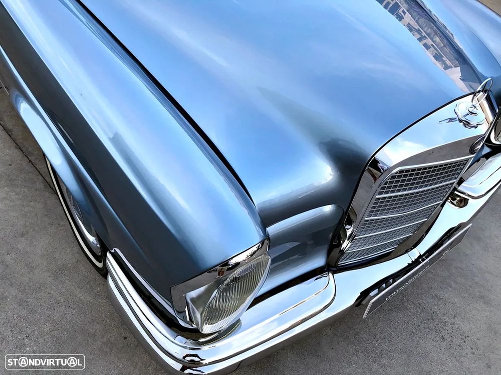Mercedes-Benz 280 - 33