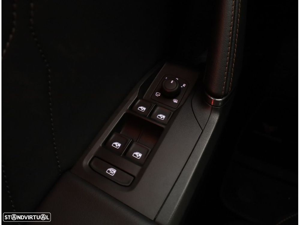 Cupra Formentor 1.4 e-Hybrid DSG - 28