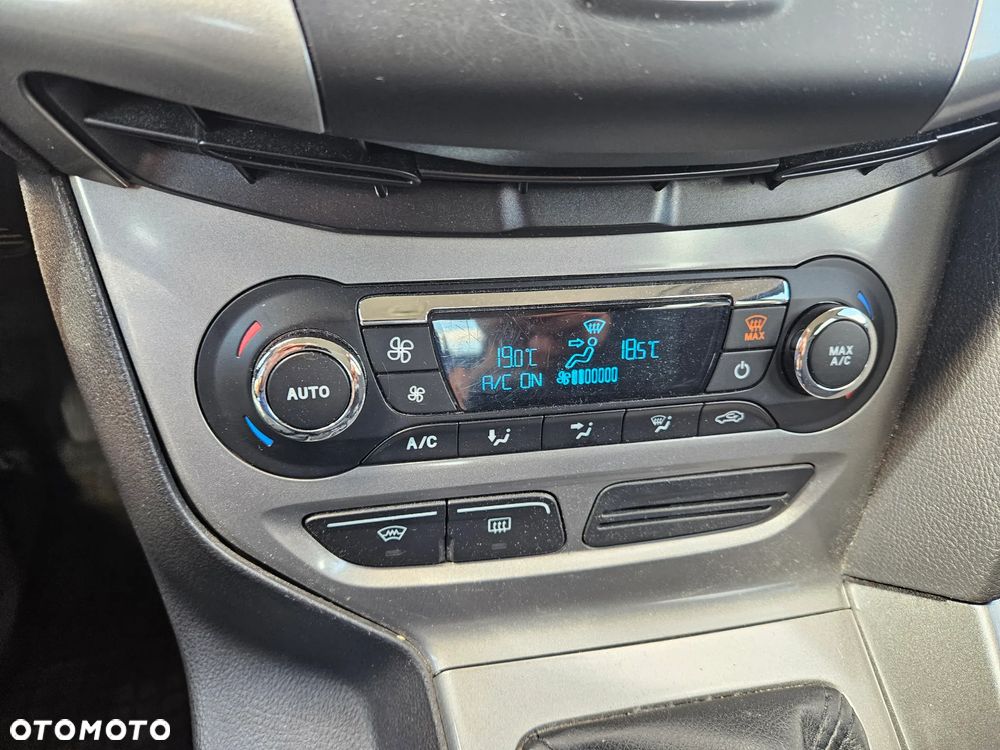Ford Focus 1.6 Trend - 13