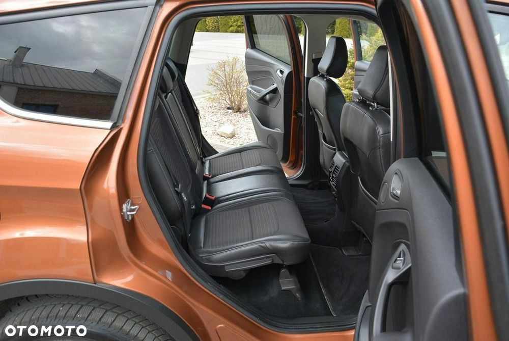 Ford Kuga 1.5 EcoBoost 2x4 Titanium - 13