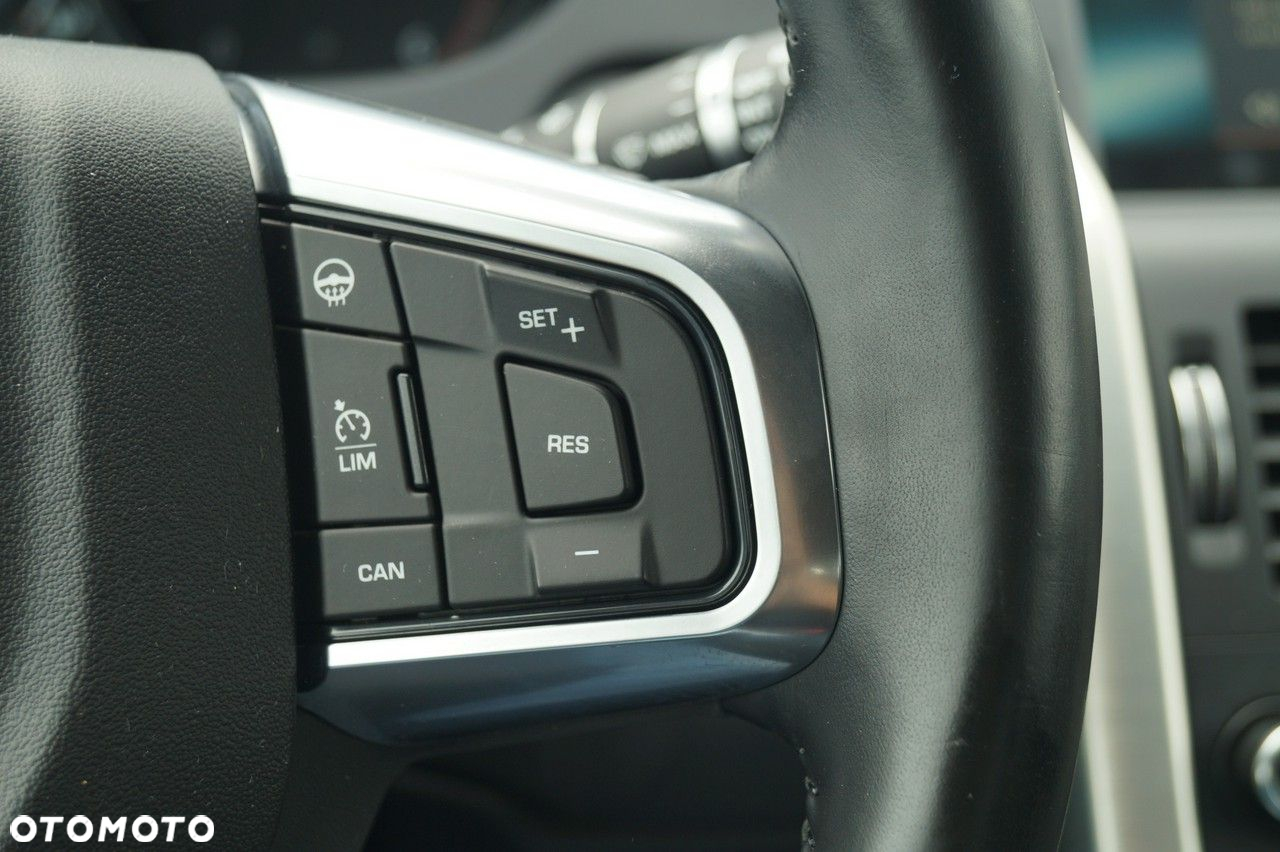 Land Rover Discovery Sport - 37