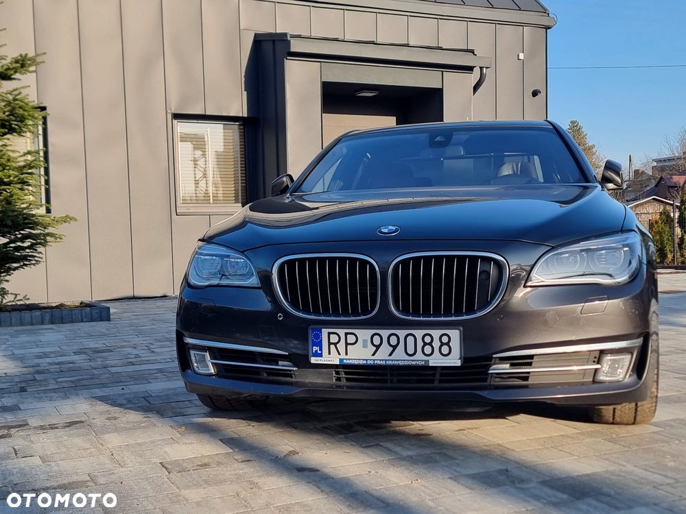 BMW Seria 7 750d xDrive - 4