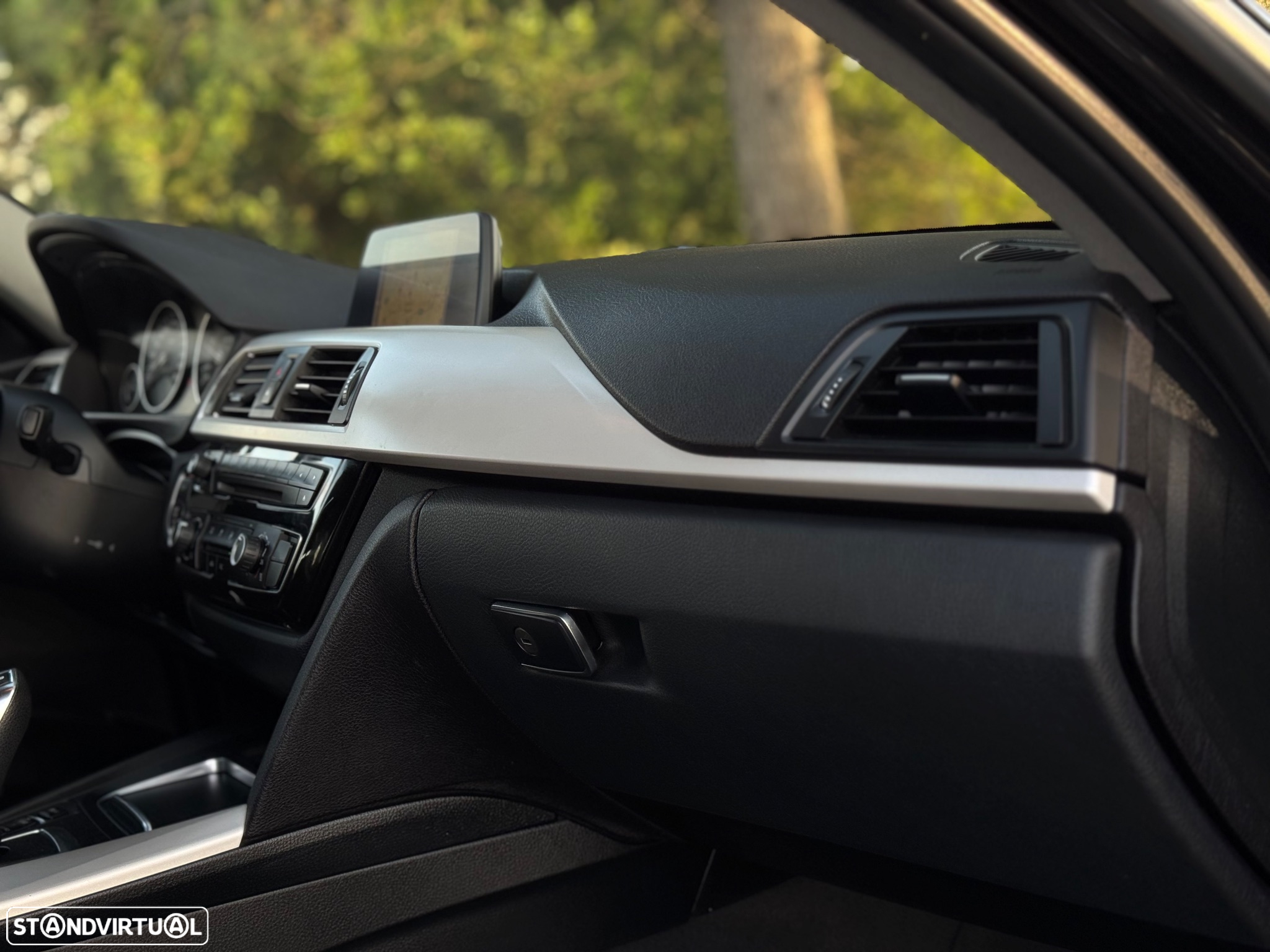 BMW 320 d Touring Line Sport Auto - 16