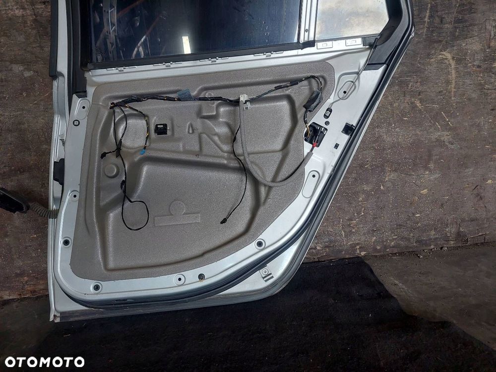 DRZWI KOMPLETNE PRAWY TYŁ BMW E61 354/7 TITANSILBER METALLIC - 13
