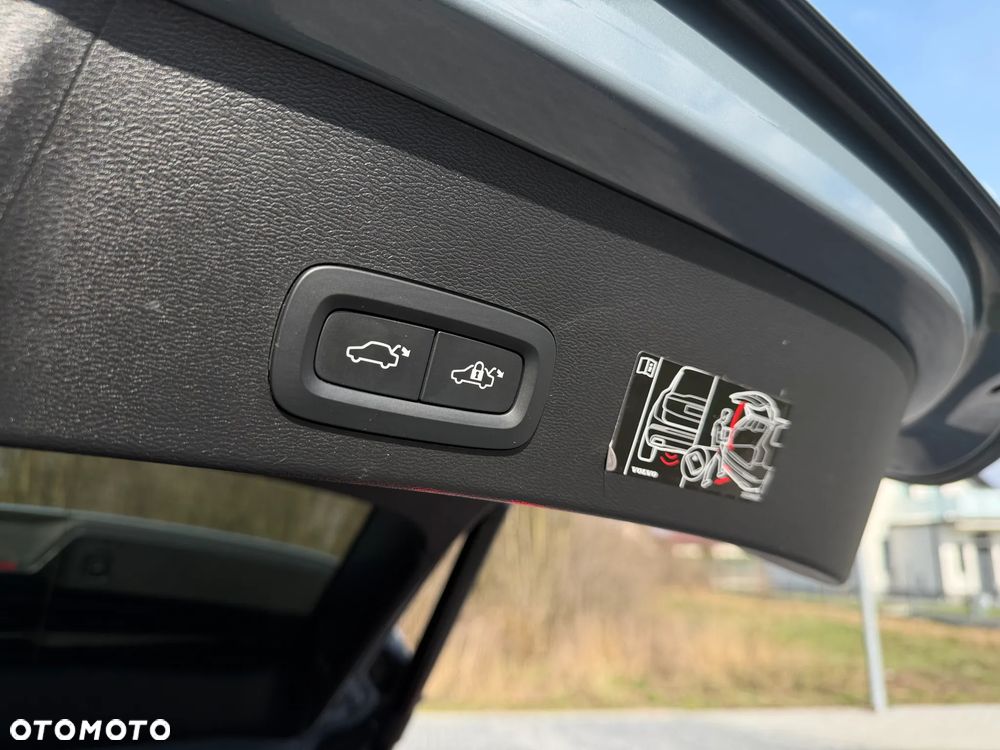 Volvo XC 40 T5 AWD Inscription - 23