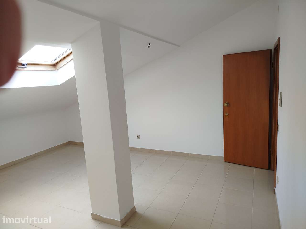Arrecadação Marinha Grande 22m2 sem água nem luz - Grande imagem: 4/7