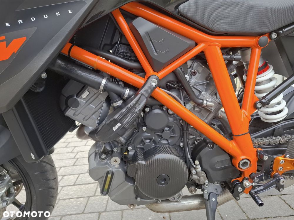 KTM Super Duke - 18