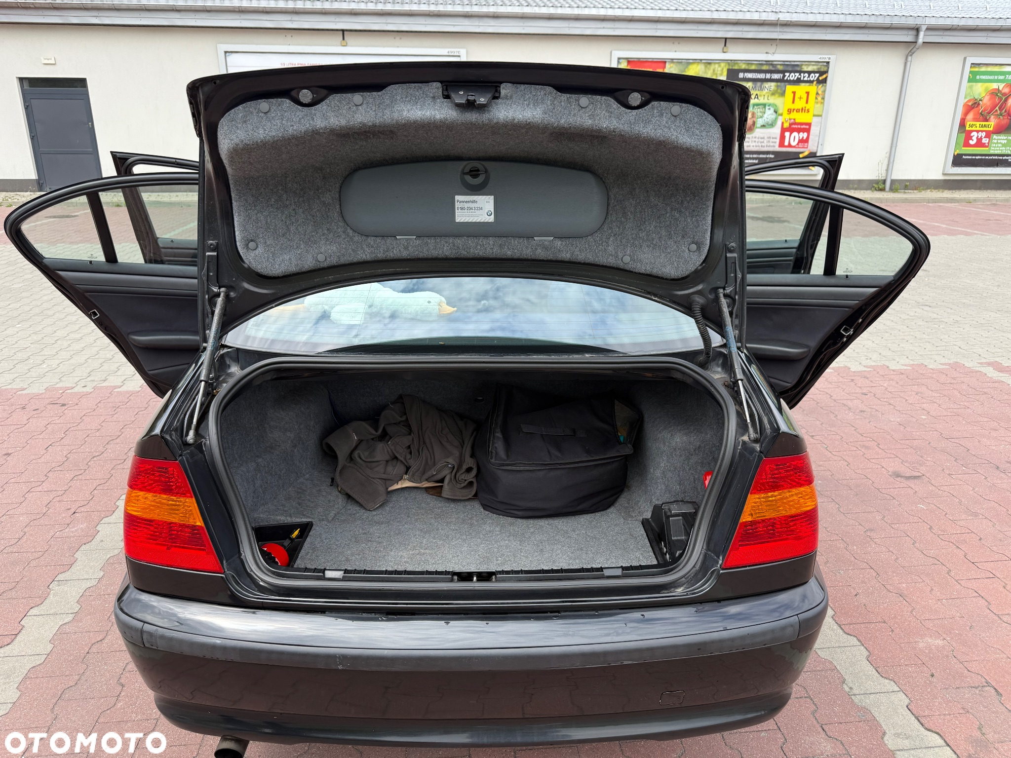 BMW Seria 3 316i - 22