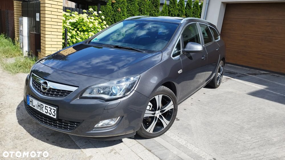 Opel Astra 1.4 T Cosmo - 1