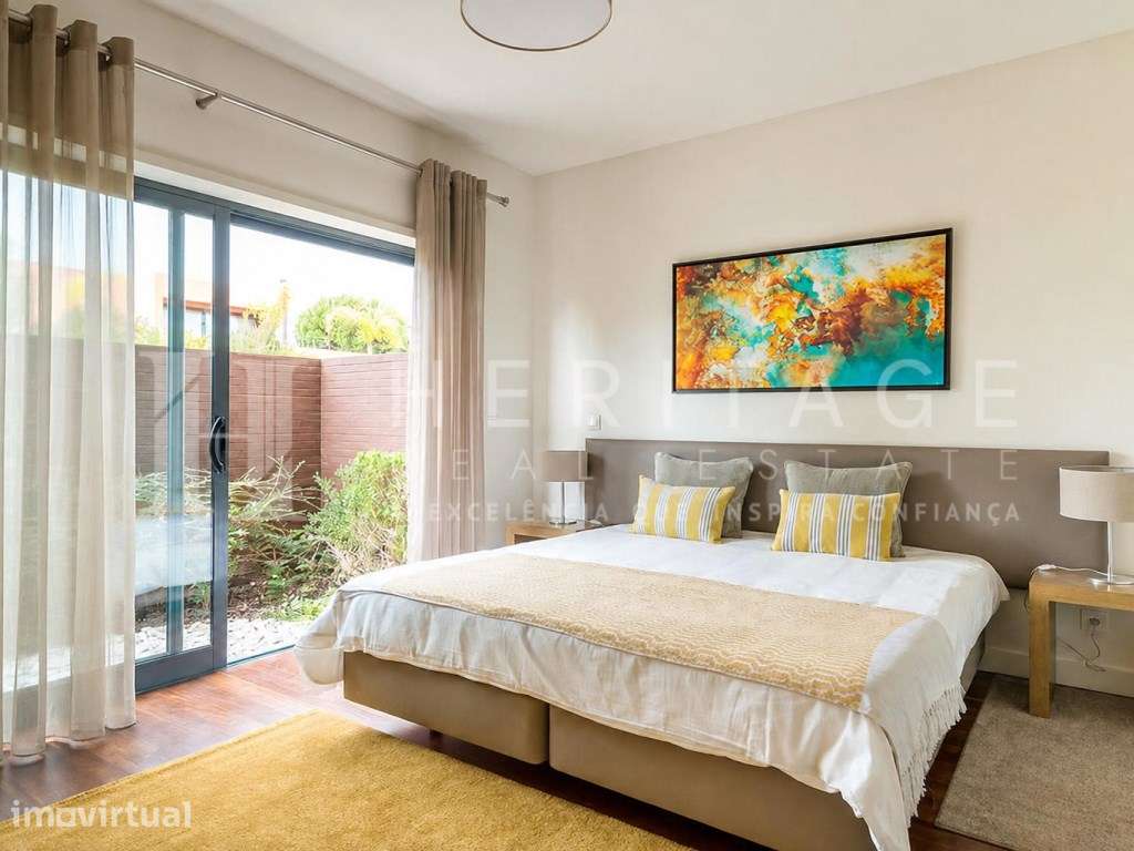 APARTAMENTO T1 COM TERRAÇO, PÁTIO E DUAS PISCINAS EM CONDOMÍNIO PRI... - Grande imagem: 3/16