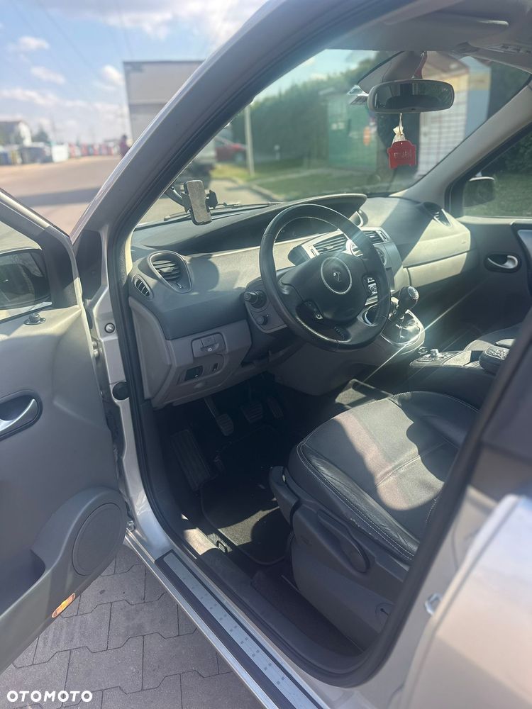 Renault Scenic - 10