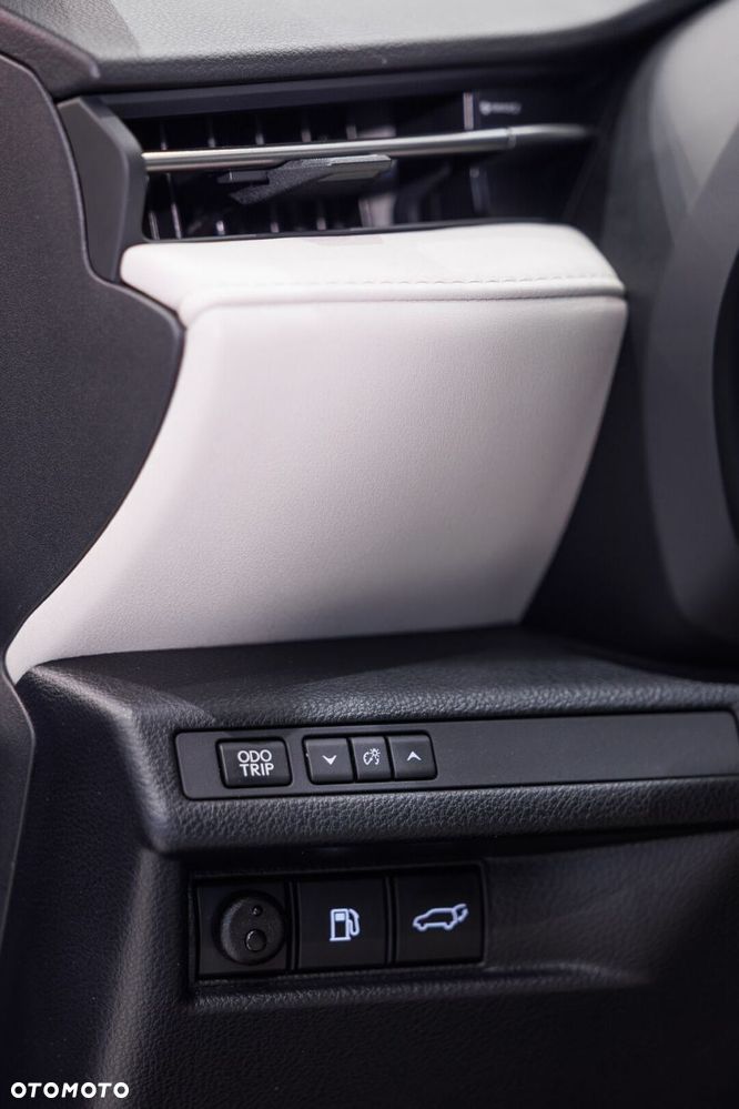 Lexus LBX 1.5 Hybrid Elegant - 39