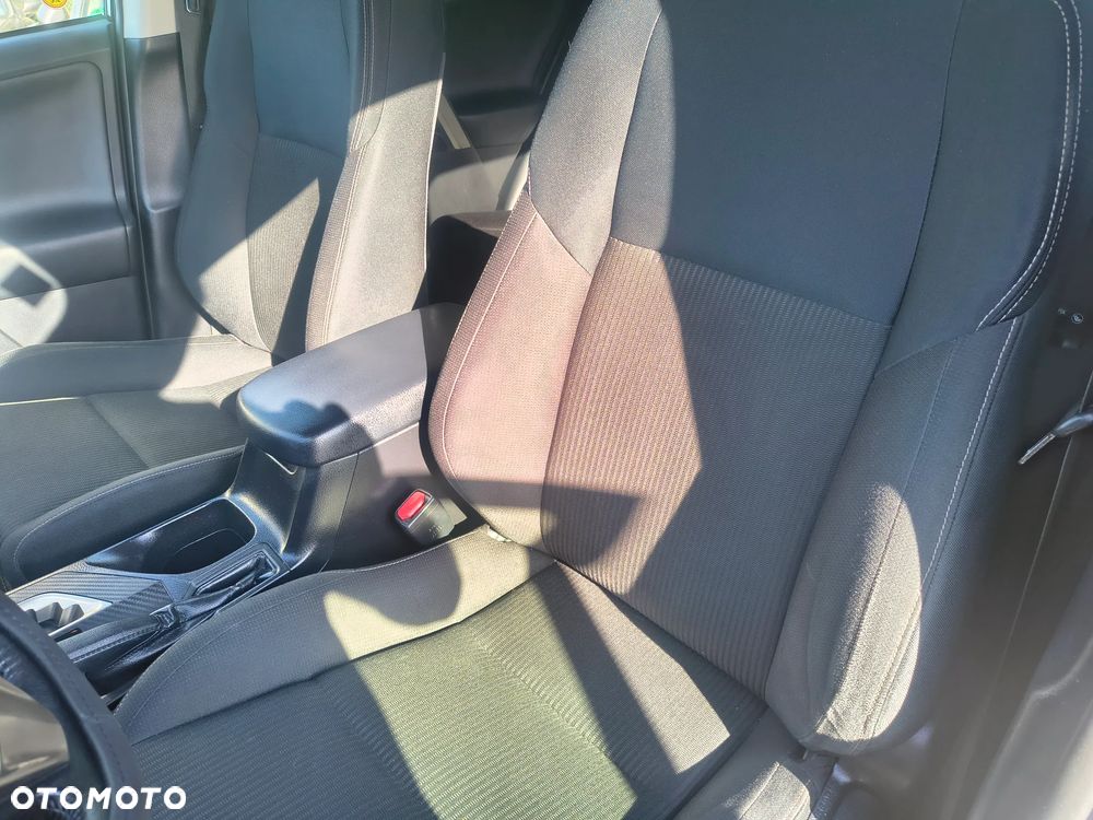Toyota RAV4 2.2 D-4D 4x4 Automatik Edition - 16