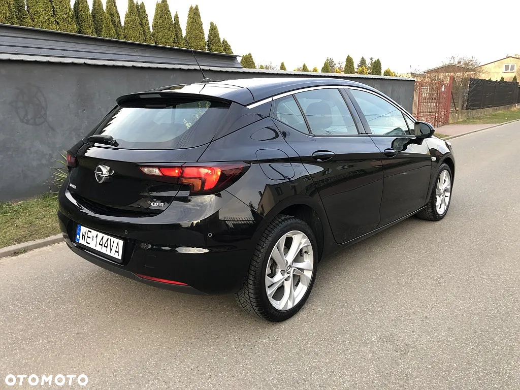 Opel Astra V 1.6 CDTI Dynamic - 5