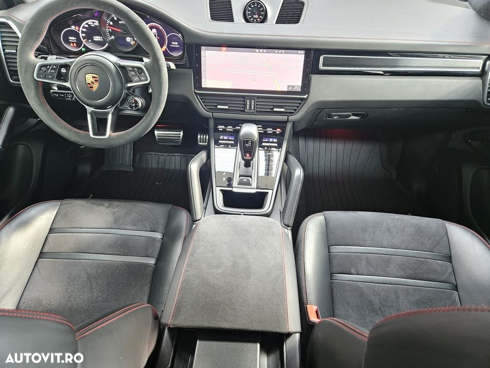 Porsche Cayenne Coupe GTS Tiptronic S - 21
