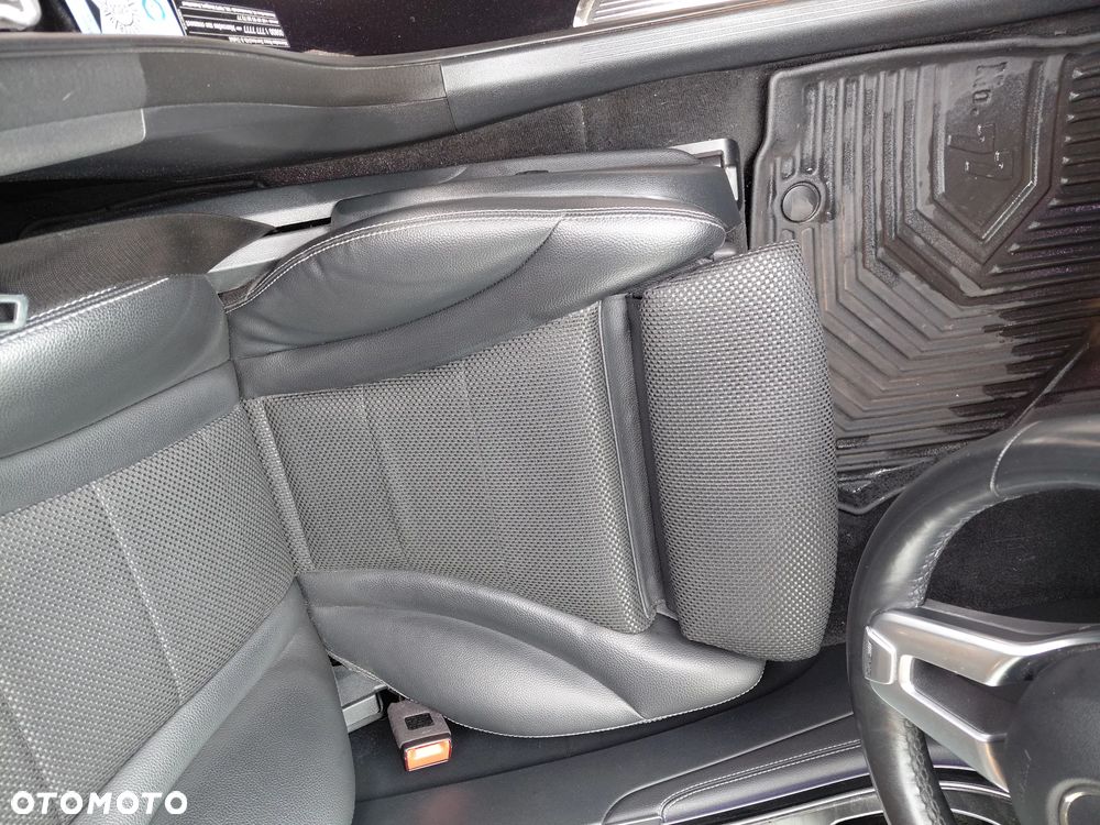 Mercedes-Benz GLC 200 d 4Matic 9G-TRONIC AMG Line - 13