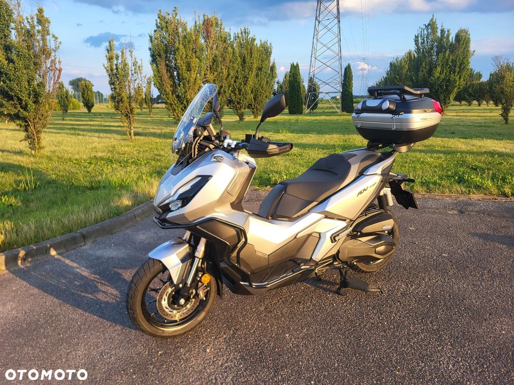 Honda ADV350 - 1