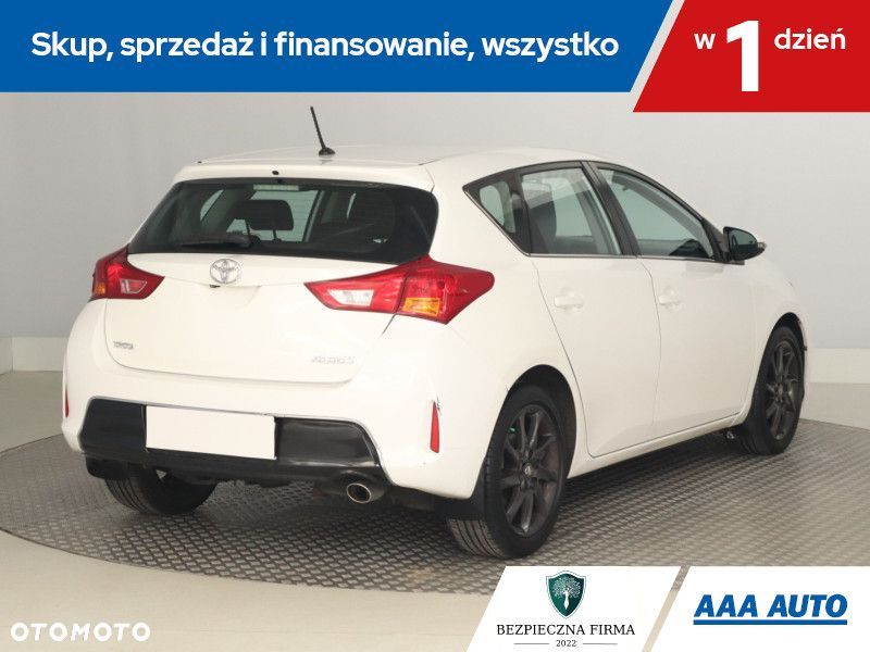 Toyota Auris - 7