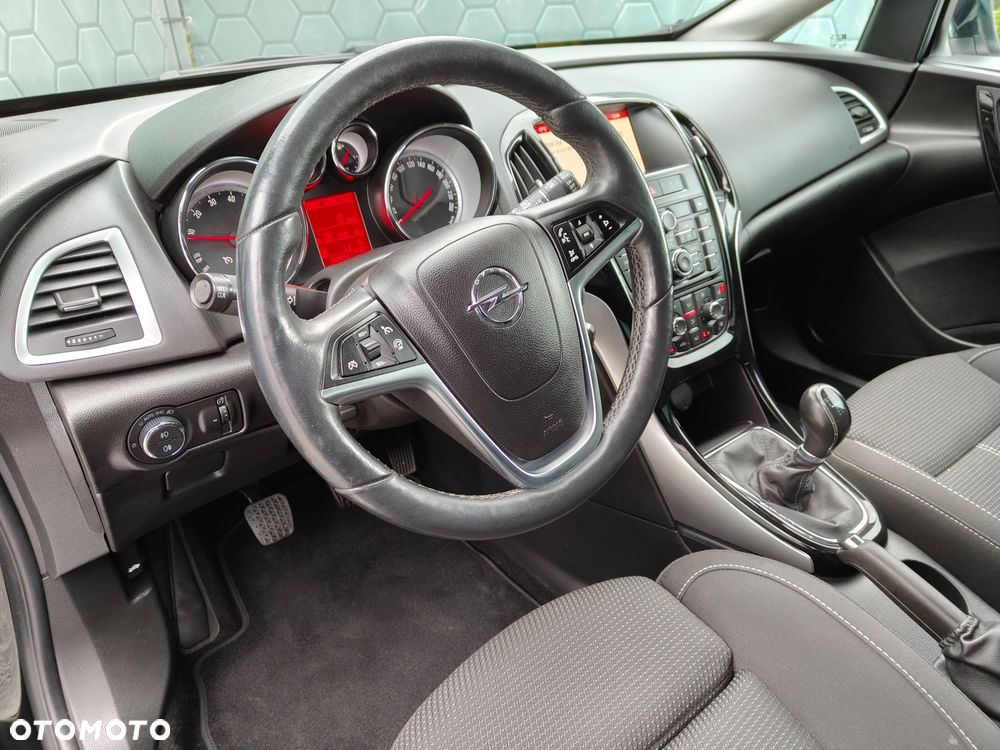 Opel Astra 1.4 Turbo Exklusiv - 15