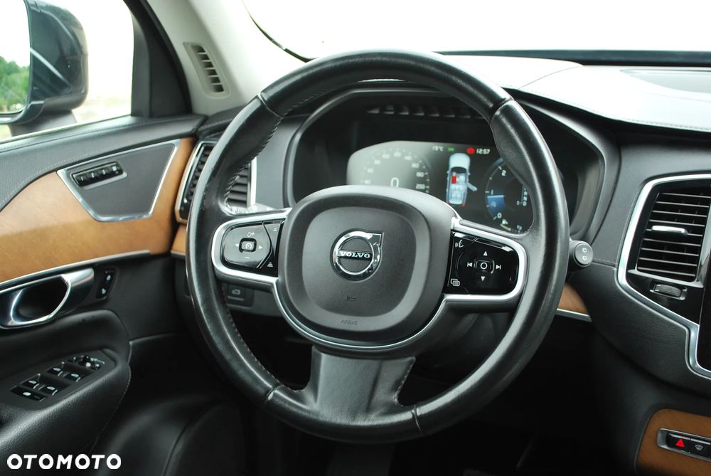 Volvo XC 90 D5 AWD Inscription 7os - 16