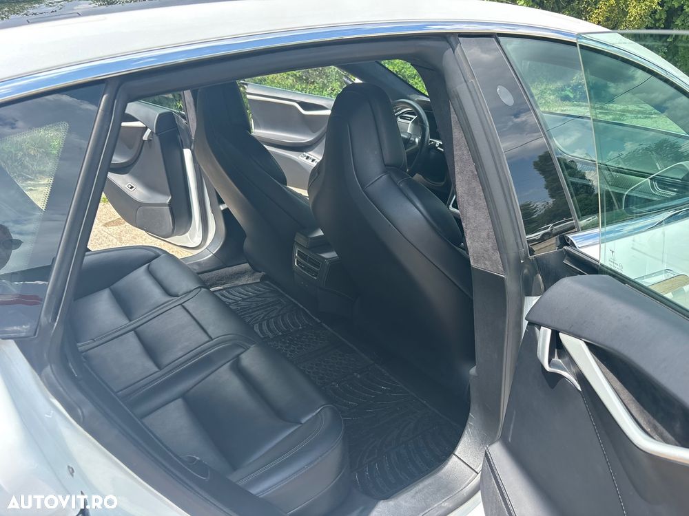 Tesla Model S 85D Allradantrieb Performance - 12