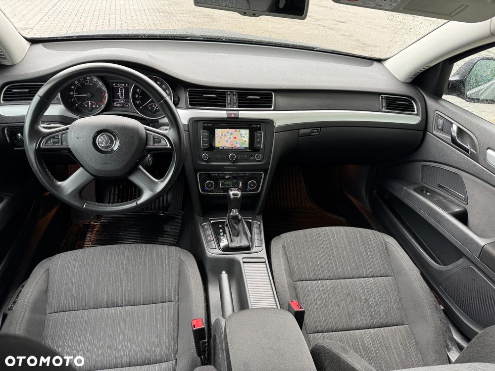 Skoda Superb 2.0 TDI Business DSG - 1