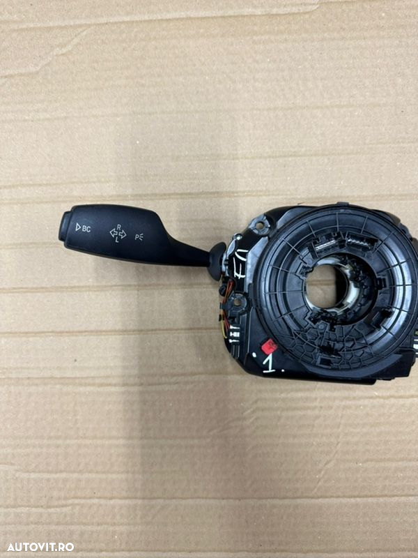 Manete semnalizare, stergatoare, spira airbag , senzor unghi volan BMW seria 5 combi F11 an 2013 cod 9301907 - 2