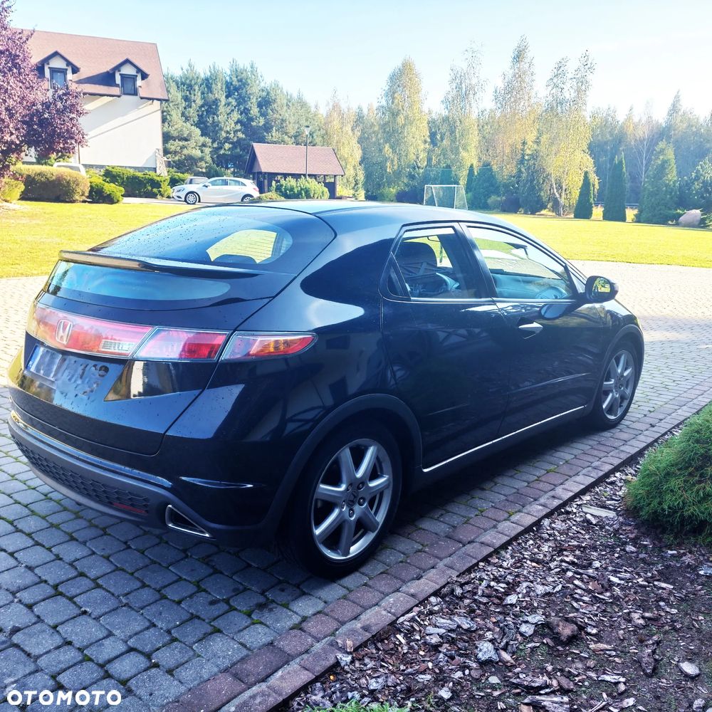 Honda Civic 1.8 Comfort - 8
