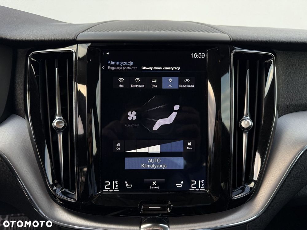 Volvo XC 60 - 23