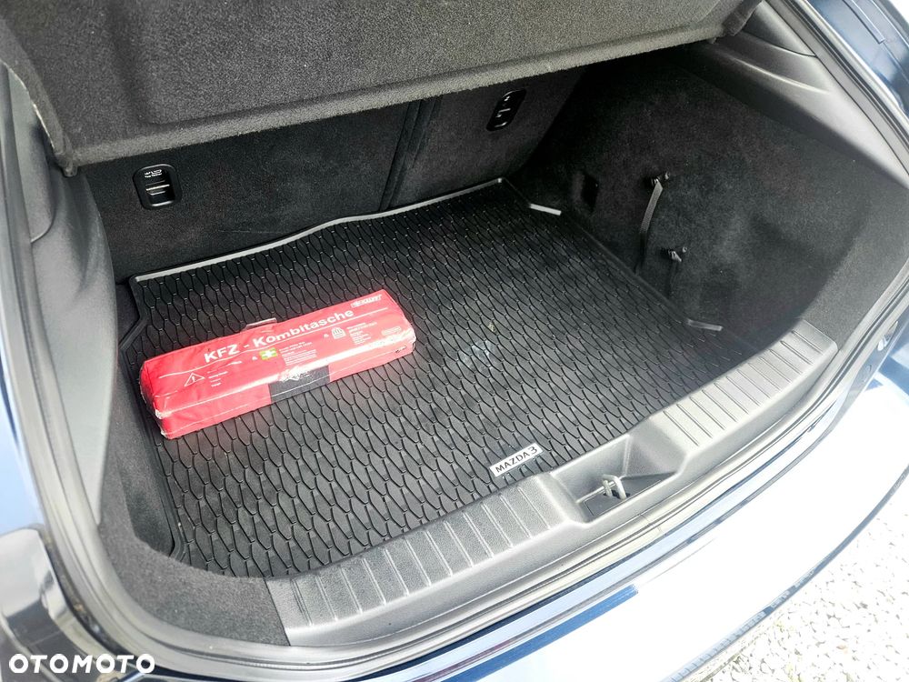 Mazda 3 - 32