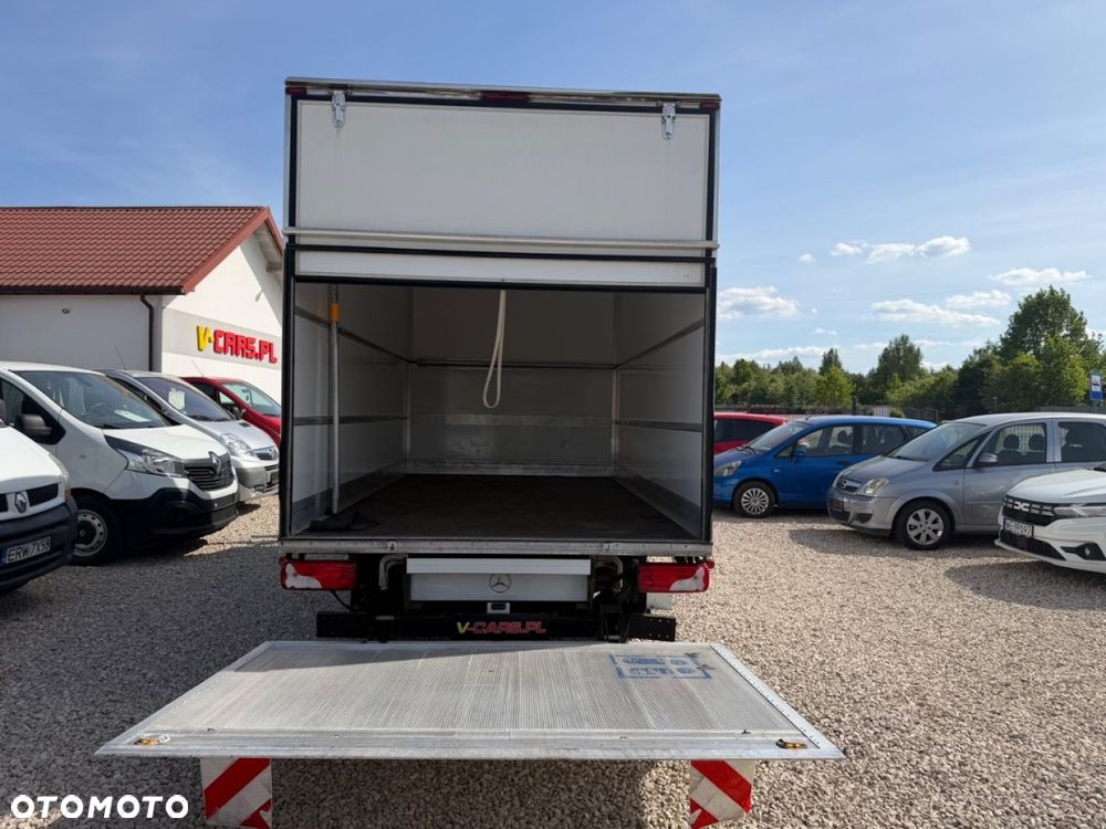 Mercedes-Benz Sprinter - 6