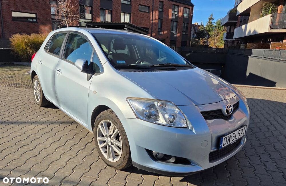 Toyota Auris 1.4 VVT-i Sol - 1
