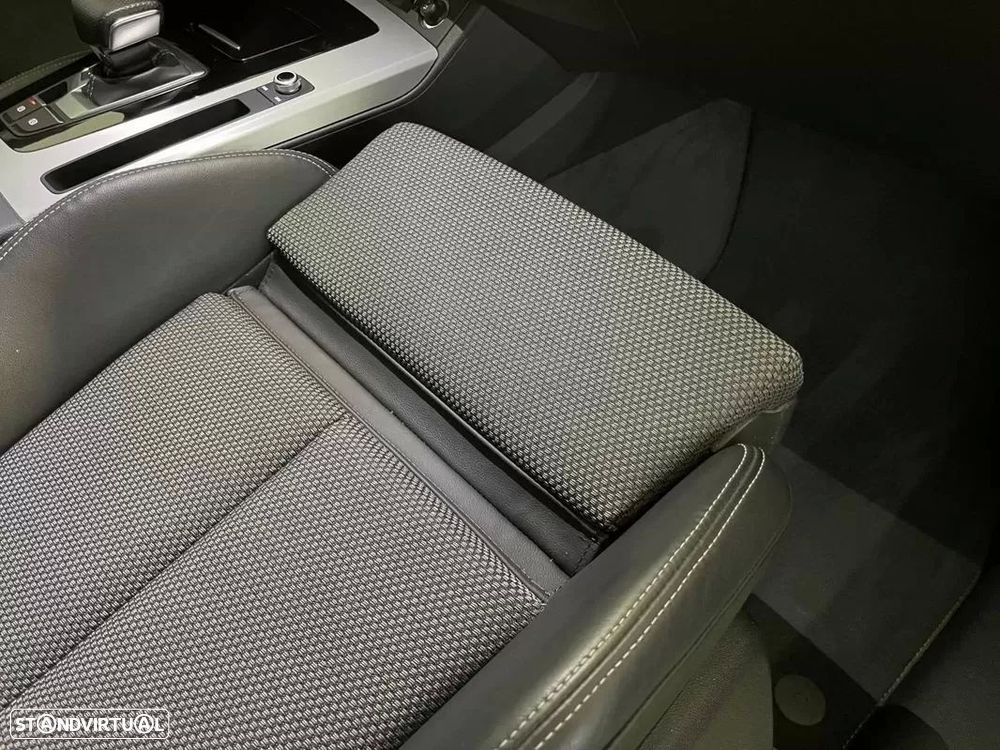 Audi Q5 Sportback 50 TFSIe quattro S tronic S line — fotografia 16